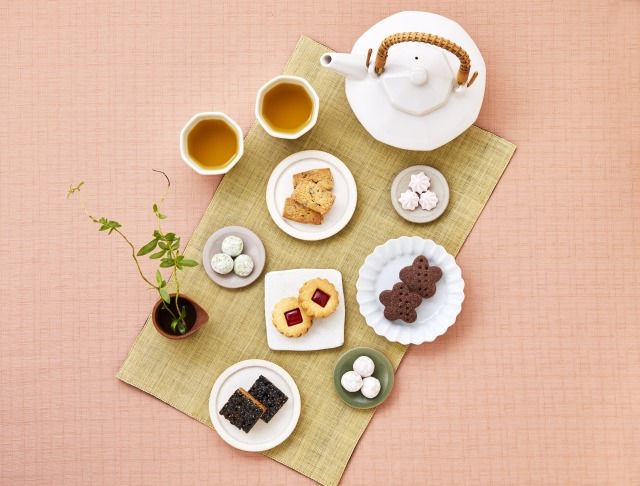 【東京茶寮】抹茶パフェ・ほうじ茶パフェが期間限定メニューとして新登場！「お茶屋の本格パフェとさくらの煎茶で春を楽しむ」