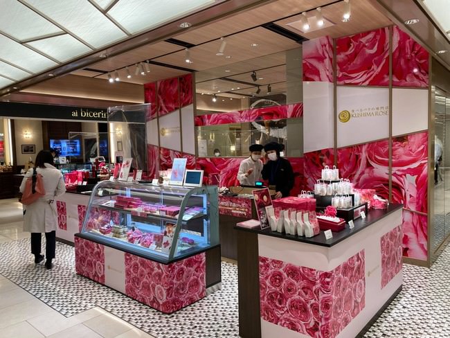 製造効率わずか0.5%、あえて手作業にこだわった燻製香味「炭火の茶」を限定発売