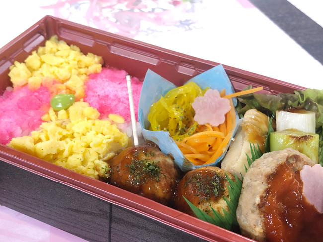 みんなと！！桜ミクのお花見弁当2021