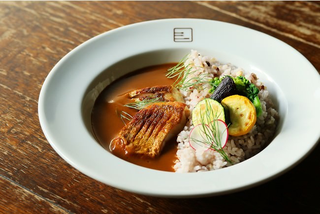 ブイヤベースカレー（旬魚）1,400円（税込）