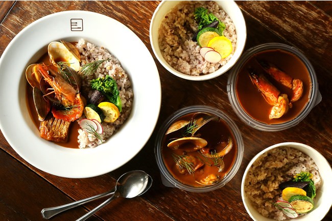 ミニストップのソフトクリーム専門店「MINI SOF(ミニソフ)」 たっぷり、リッチ!ゴロゴロ果実 「リッチいちご」「リッチマンゴー」 3月19日(金) 新発売