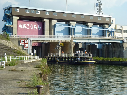 「どうぶつ」と「うみ」ふたつの世界が一緒に楽しめる！ カンロ 「あそぼん！グミ ワクワクパック」 登場