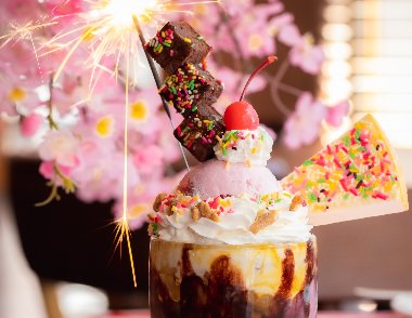 阪急阪神ホテルズと阪急タクシーによる初めてのコラボ企画 「Happy Delivery by the TAXI」～タクシーがお届けする幸せの贈り物～ 3月29日（月）より受付開始