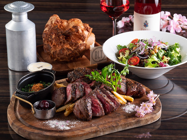 オープンテラス限定「桜テラス・ステーキプレート」