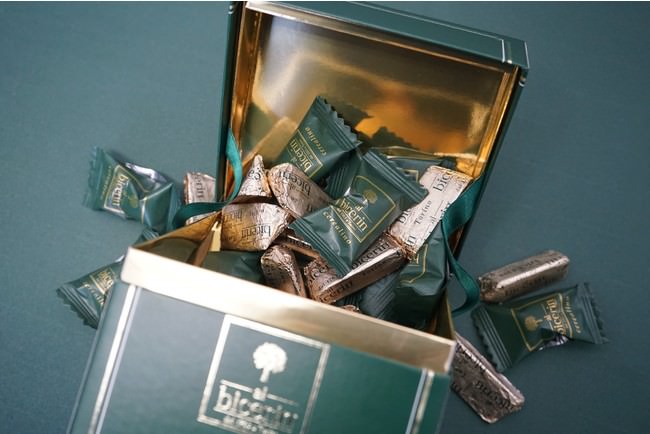 【ロイズ】大人気ピスタチオクランチチョコレートが増量！価格・内容量・パッケージがリニューアルしました。