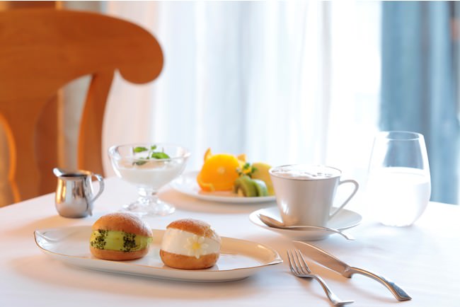 「マリトッツォで優雅な朝食を」ルームサービス イメージ