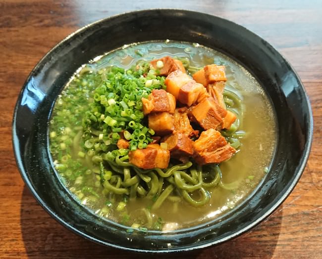 平良商店の「ユーグレナぬちぐすいそば」イメージ