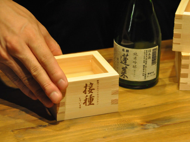 【リーガロイヤルホテル京都】進化系ハイブリッドスイーツ「クロッフルサンド」販売