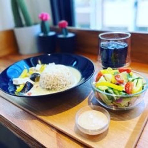 アーティストのアトリエで食べる○○○が絶品？！京都市中央卸売市場の週末に突如現れるカフェ – KAGAN FOOD STUDIO – でオリジナルフレーバーのかき氷を食べる