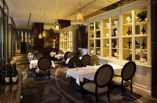 イタリアンダイニング ジリオン　内観