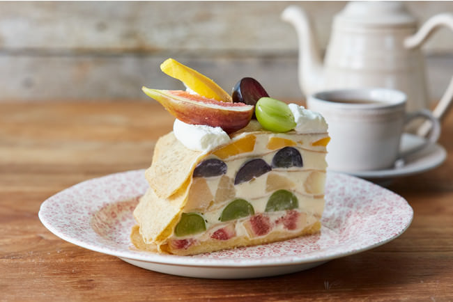 アフタヌーンティー40 周年記念バースデーフルーツミルクレープ2
