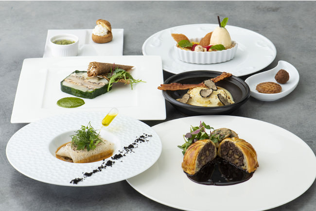 フルーツ大福専門店「飛騨屋」から見た目も美しいタルトの様な
「フォークで食べる飛騨フルーツパフェ大福」を
9月27日(月)より通販大手Cake.jpより発売