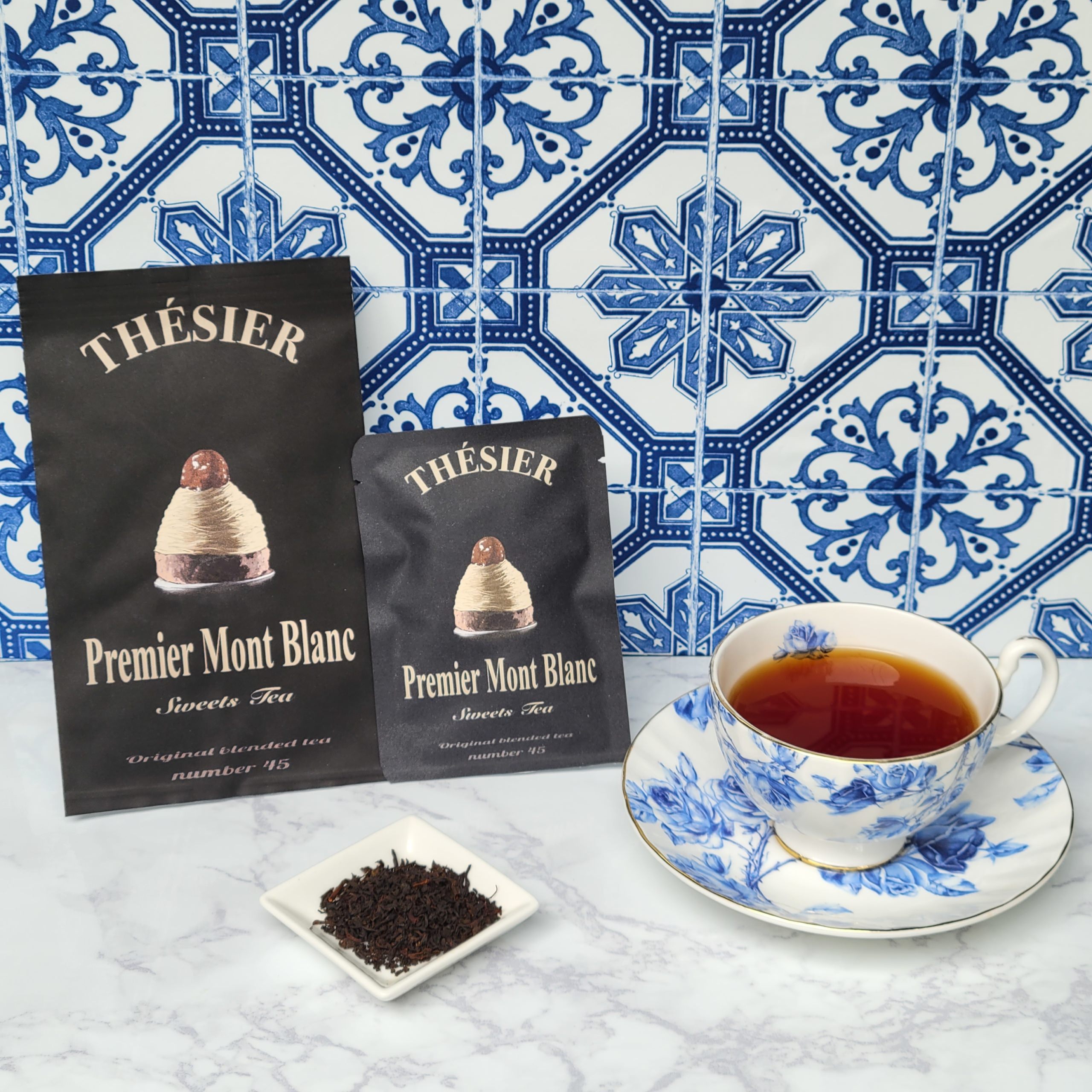 肉の大栄「自然派冷凍惣菜シリーズ」から
化学調味料不使用のこだわりの品
『ほろほろぷりぷり馬すじの味噌煮込み』と
『赤身馬刺しを使ったプレミアム馬たたき』を発売！