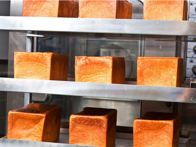 柔らかい甘さを感じる「食パン」