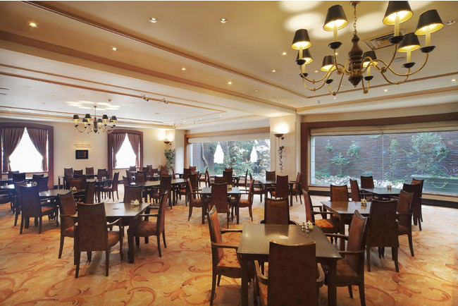 カフェ＆ダイニング アンバーコート