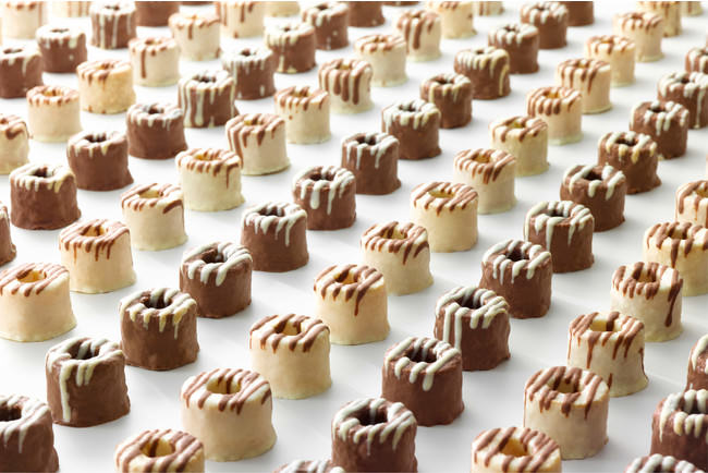 大人気アニメ「ゆるキャン△SEASON2」新作商品登場！「豚足入りおもろ風カレー」10月22日（金）発売決定