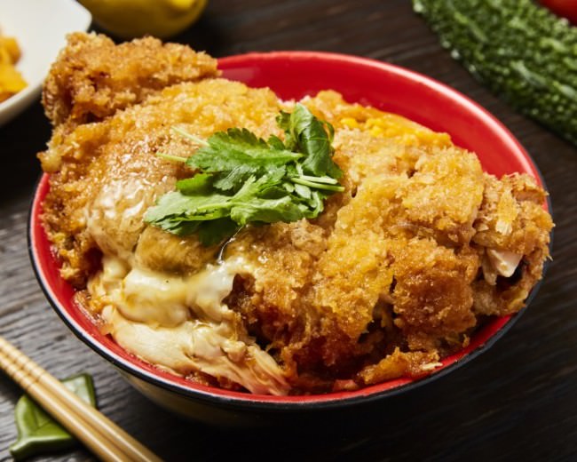 ジャンボチキンカツ丼