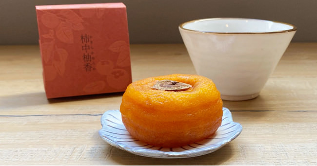 SNSで話題！炙ってとろける「香るチーズケーキ」クリスマスシーズン限定の新味登場！恵比寿の隠れ家カフェ『café&dining nurikabe』で【香るチーズケーキ（ピスタチオ）11月20日より発売