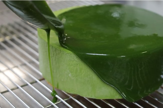 艶やかな抹茶グラサージュショコラ