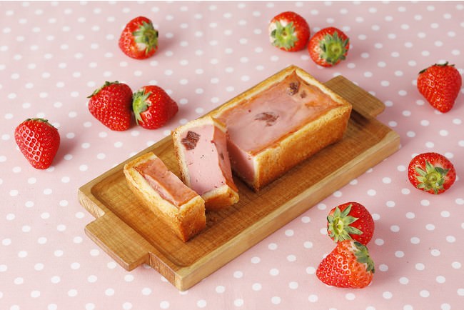 『冬の手焼きチーズケーキ（いちご）』イメージ