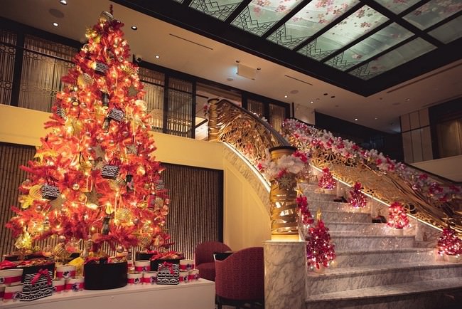 フォションホテル京都1階ロビー／クリスマスツリー