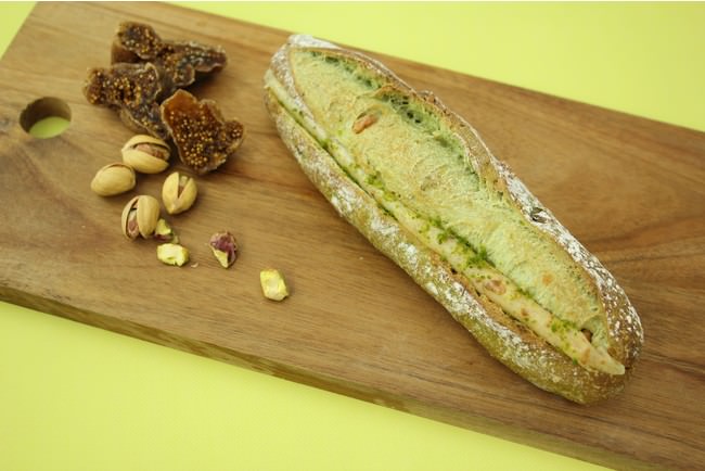 【フレッズカフェベーカリー】 あなたはどっち派?「冬のあったかスイーツドリンク」の販売スタート!!