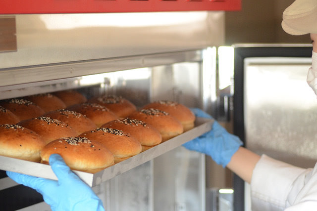 人気RPG「真・女神転生」シリーズナンバリング最新作「真・女神転生V」コラボ日本酒、本日2021年12月1日（水）より予約受付を開始！