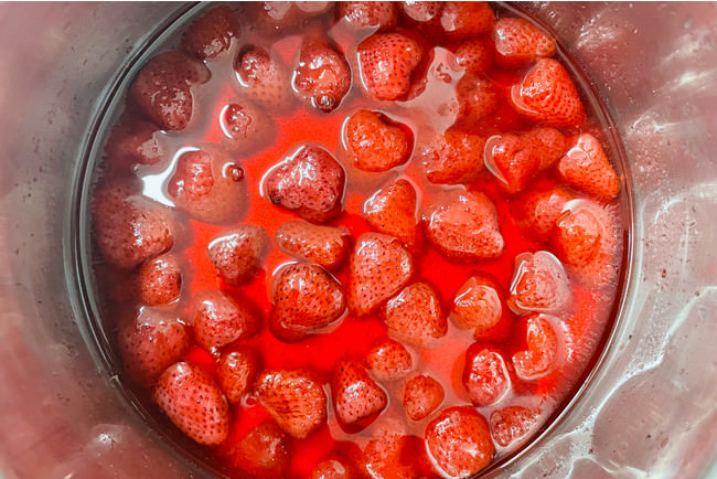 減圧糖置換を行ったあとの苺