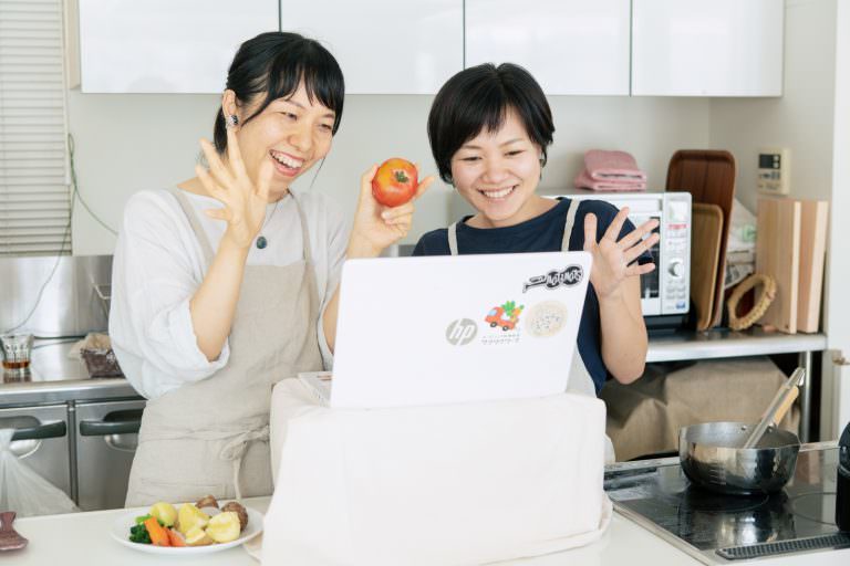 3つの食べ方をご提案！本格フローズンケーキをお取り寄せ　
四万十栗のモンブランデコレーションがまもなく販売終了