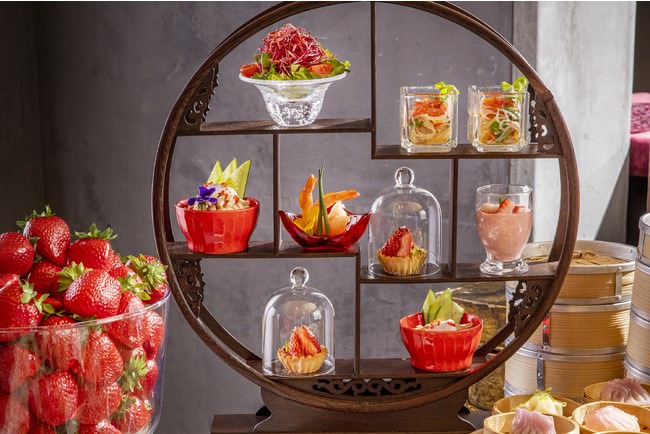 茶器に配されるシェフズ・スペシャル