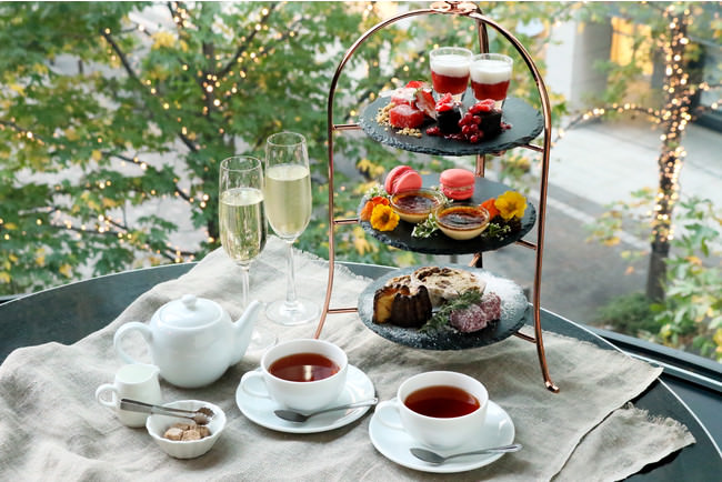 【今だけ】年の瀬は、ガスト他すかいらーくグループの7ブランドでお得に“ファミ飲み♪”対象のアルコールが何杯でも「1杯税込99円」！