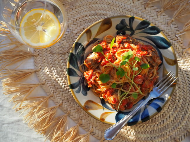 『809MISO 白味噌とチーズのシーズニング×簡単サバ缶トマトパスタ』