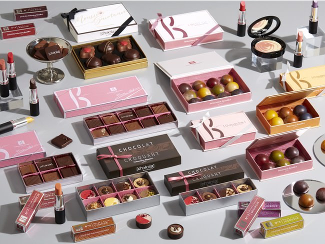 【セバスチャン・ブイエ】バレンタインにぴったりの華やかなチョコレート。人気のコスメ型チョコレートや、フランス・リヨン本店で愛されるショコラが店頭に並びます。