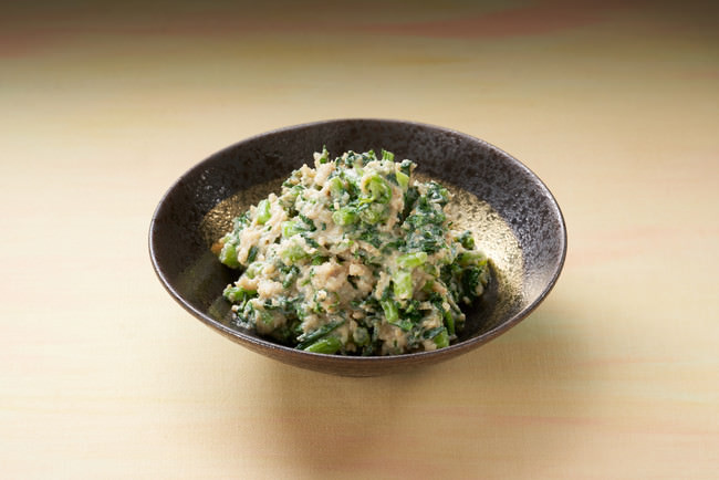 ぎっしり贅沢なナッツ感。黄金に輝くピーナッツスイーツブランド【Doré（ドレ）】より「ドレ・クリスマスケーキ」を5日間限定で新発売