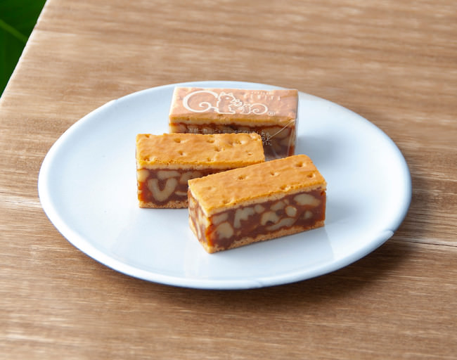 鎌倉紅谷代表商品「クルミッ子」