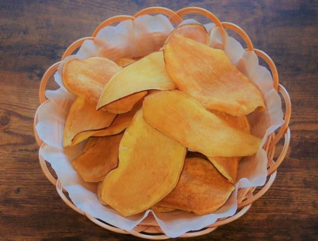 〈旬香〉ポテトチップス（塩／ざらめ）　（150ｇ）　税込６４８円