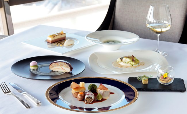 ホテルでのお食事イメージ