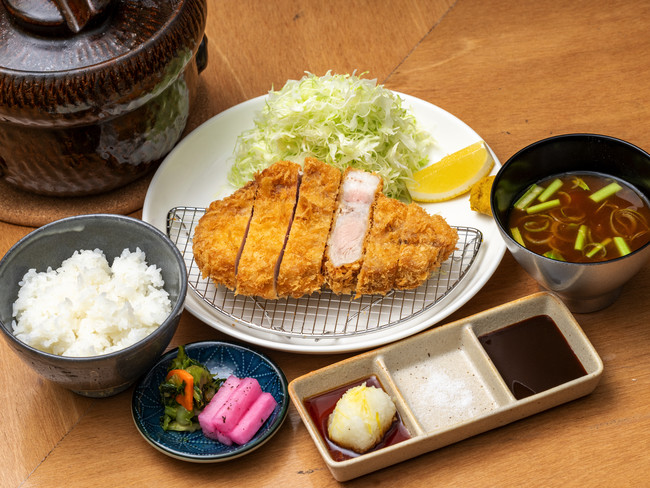 上ロースカツ定食：¥2,200(税込)