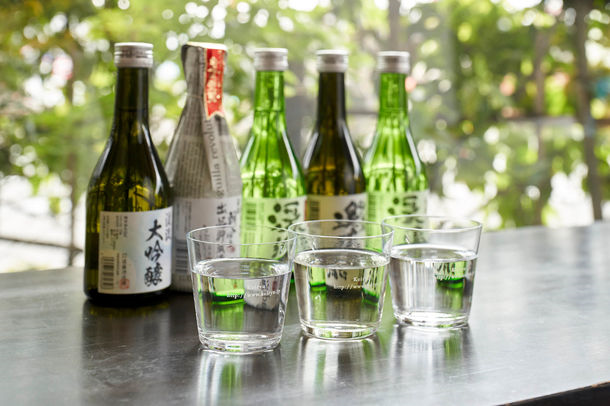 バレンタインにおすすめ！
まるでいちごのチョコレートケーキのような
「生チョコいちごプリン」を直営店とネット通販で販売開始
　～プリン専門店「萩ぷりん亭」の期間限定新商品～