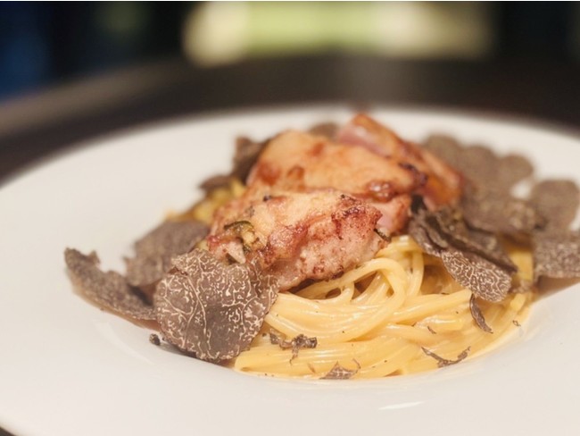 『津軽鶏のトリュフクリームパスタ』