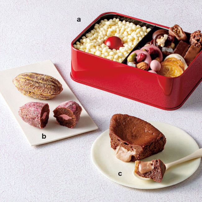 〈レイカカオ〉ａ.カカオ弁当　（1缶） 税込２,７００円／ｂ.ガトーカカオ（5個入り）　税込１,２９６円／ｃ.ショコラフォンデュ（3個入り）　税込１,１８８円