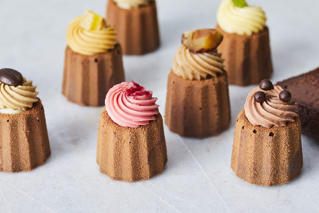 カヌレ フォンダン ショコラ　　¥2,592      ※ 8%税込表示