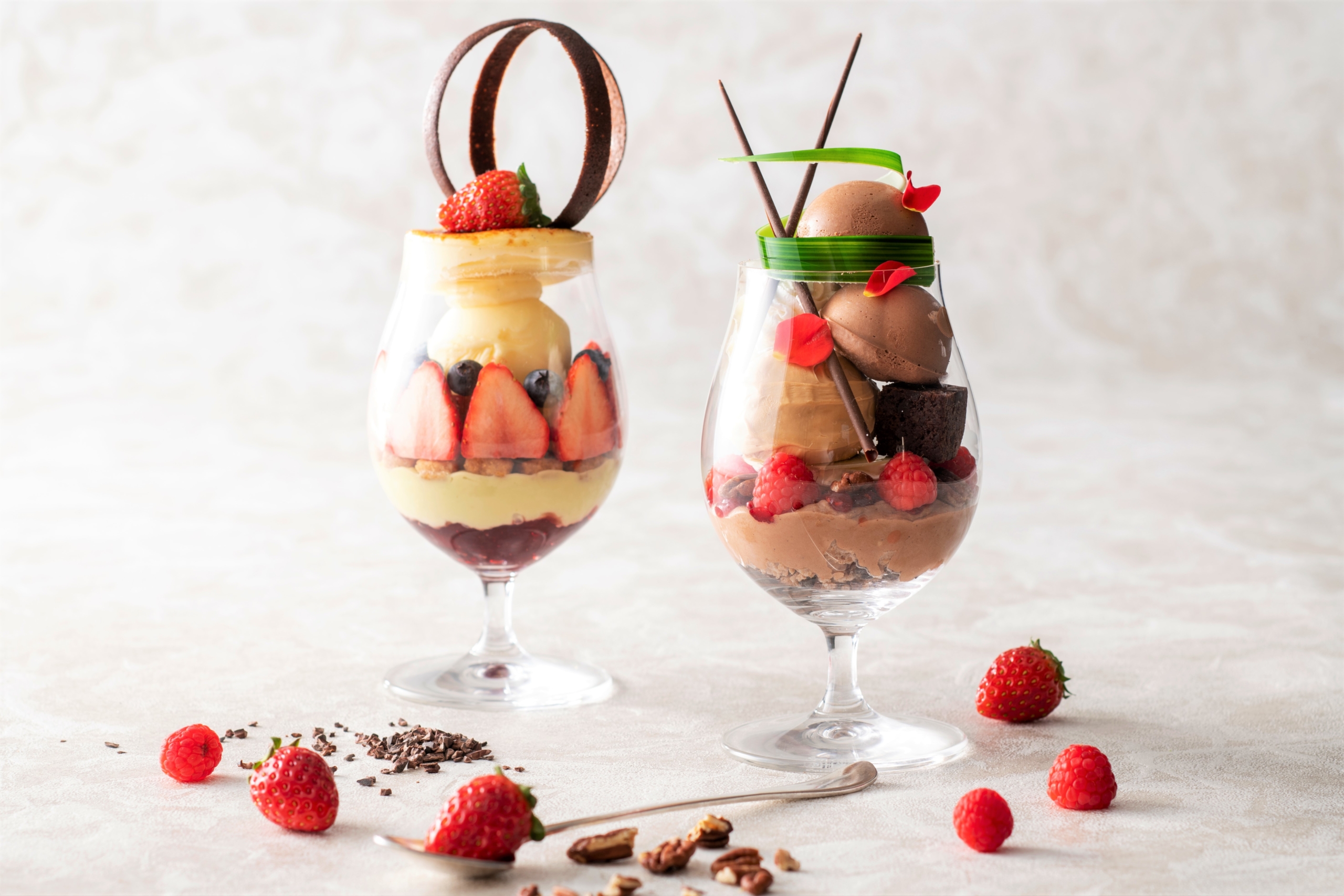 調理のコツは不要。洋風海鮮メニューの味わいが、“レンチン”で
『シーフードソムリエ監修 レンジで簡単 チョッピーノ風ソース』
『シーフードソムリエ監修 レンジで簡単 アクアパッツァソース』
新発売