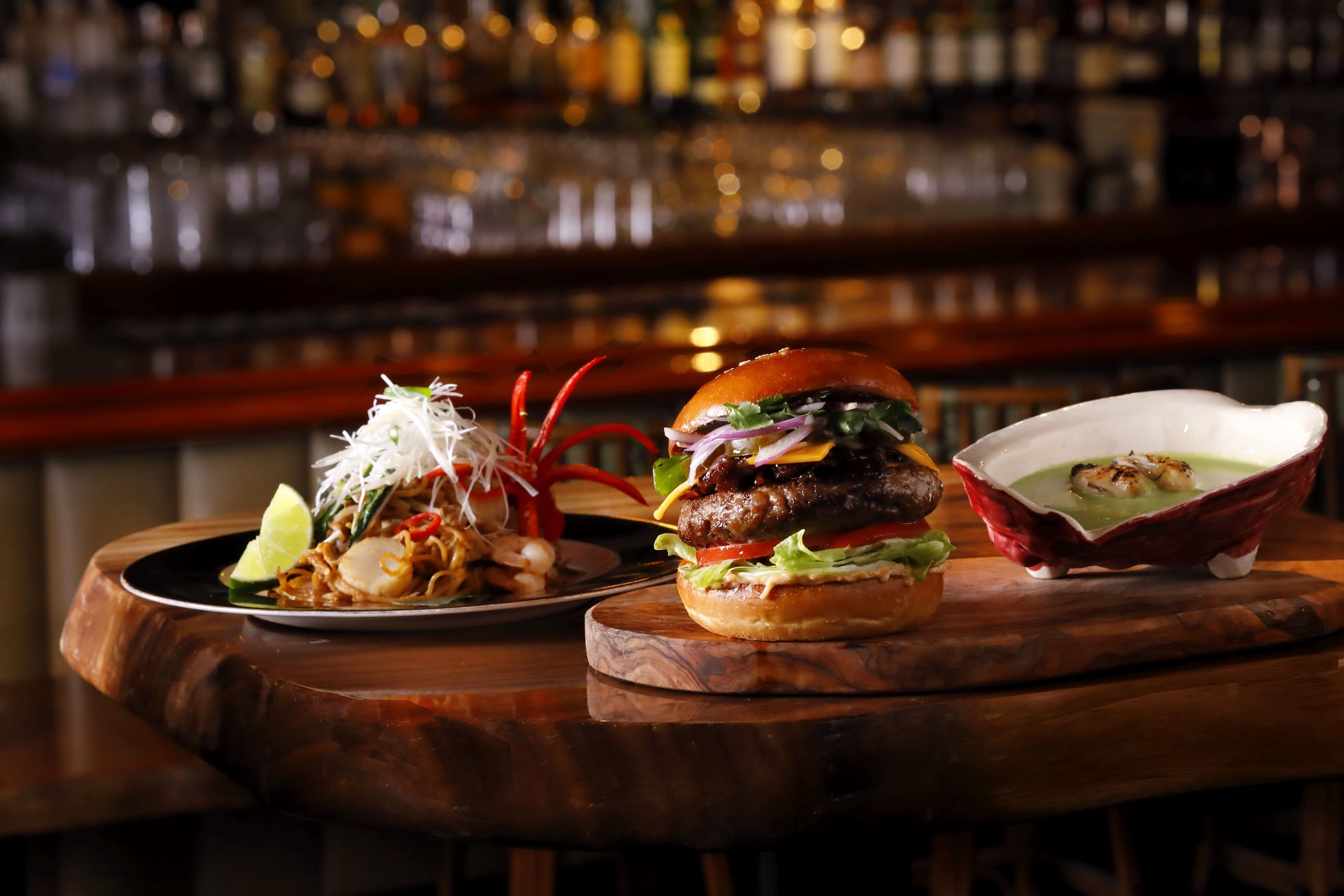 ～国産 “生” トマトの爽快な酸味と旨味を凝縮～太陽のトマト麺が “生トマトラーメン専門店” に！