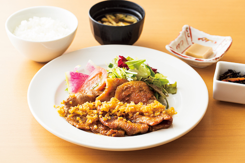 “日本一の焼肉のまち”長野県飯田市の新名所!?
こだわりの味付け肉や焼肉用のお肉などを24時間楽しめる
冷凍自販機「お肉の自販機。」が肉の日(2月9日)に新登場!