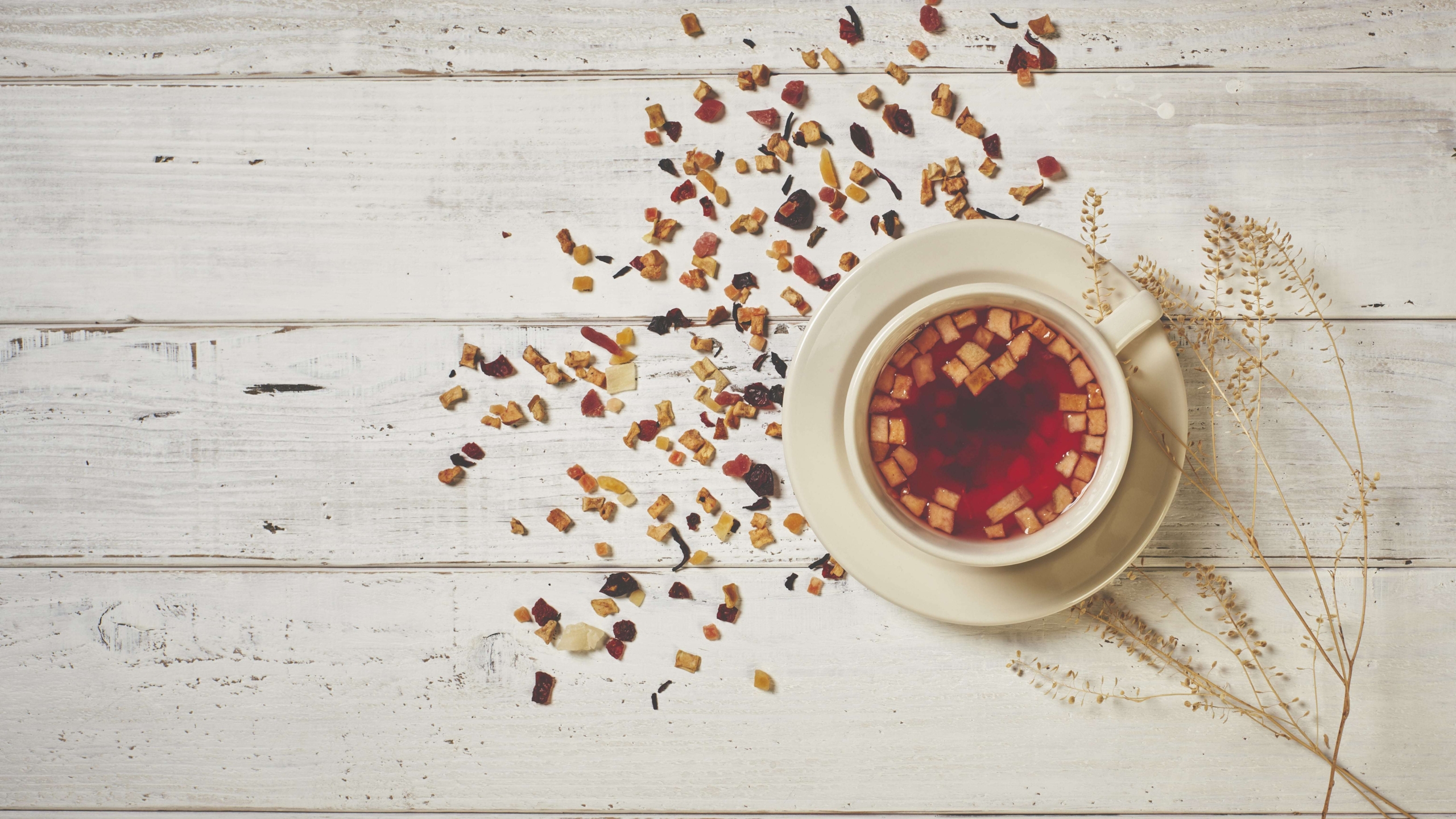 納豆に柿の種のザクザクとした食感をプラスした
「ザクザクッ！柿の種ひきわり納豆」3月1日(火)より発売