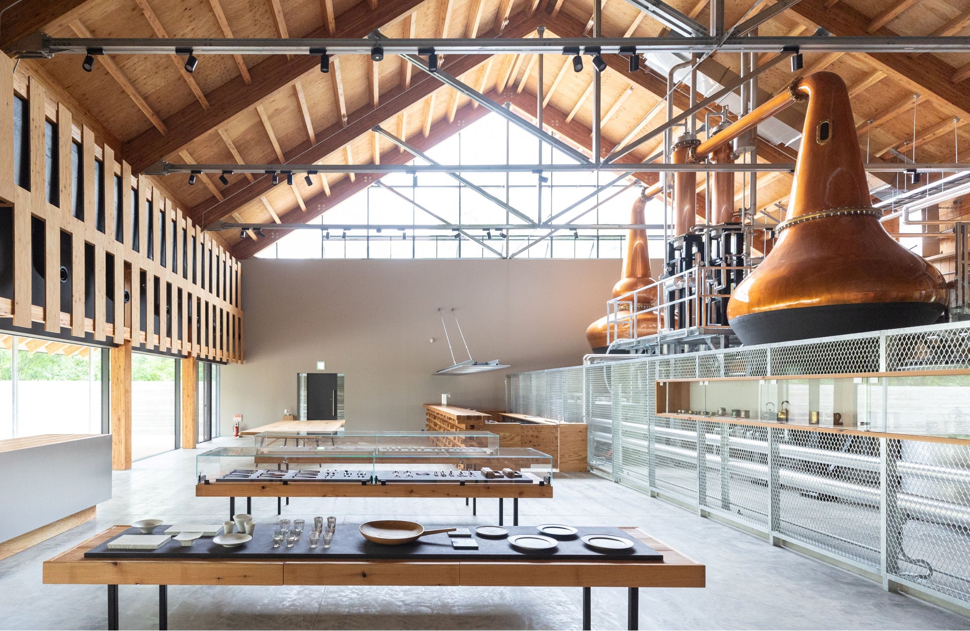 【“まるでいちごの絨毯”“いちご１年分食べた！”と連日人気のスペシャルスイーツが販売延長決定】大阪府豊中市「ローフベーカリー」にてお皿いっぱいに敷き詰められた「季節限定いちごプレート」を３月末まで販売