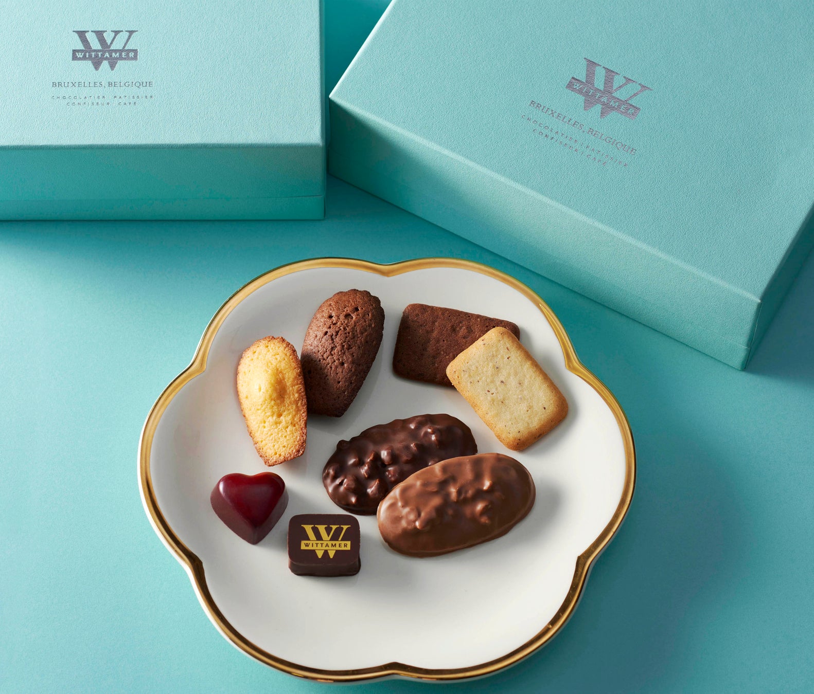 シナモンロール専門店「シナボン」が新商品「いちごミニボン」と「いちごチョコボン」を期間限定販売！