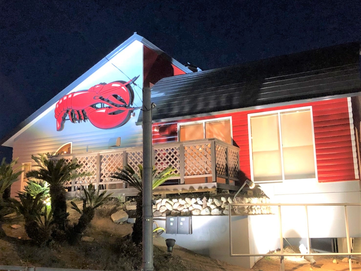 2022年3月7日（月）営業再開！監獄レストラン「ザ・ロックアップ」と再会を祝おう！ビーカーカクテル飲み放題付き アニバーサリーコース 2,980円