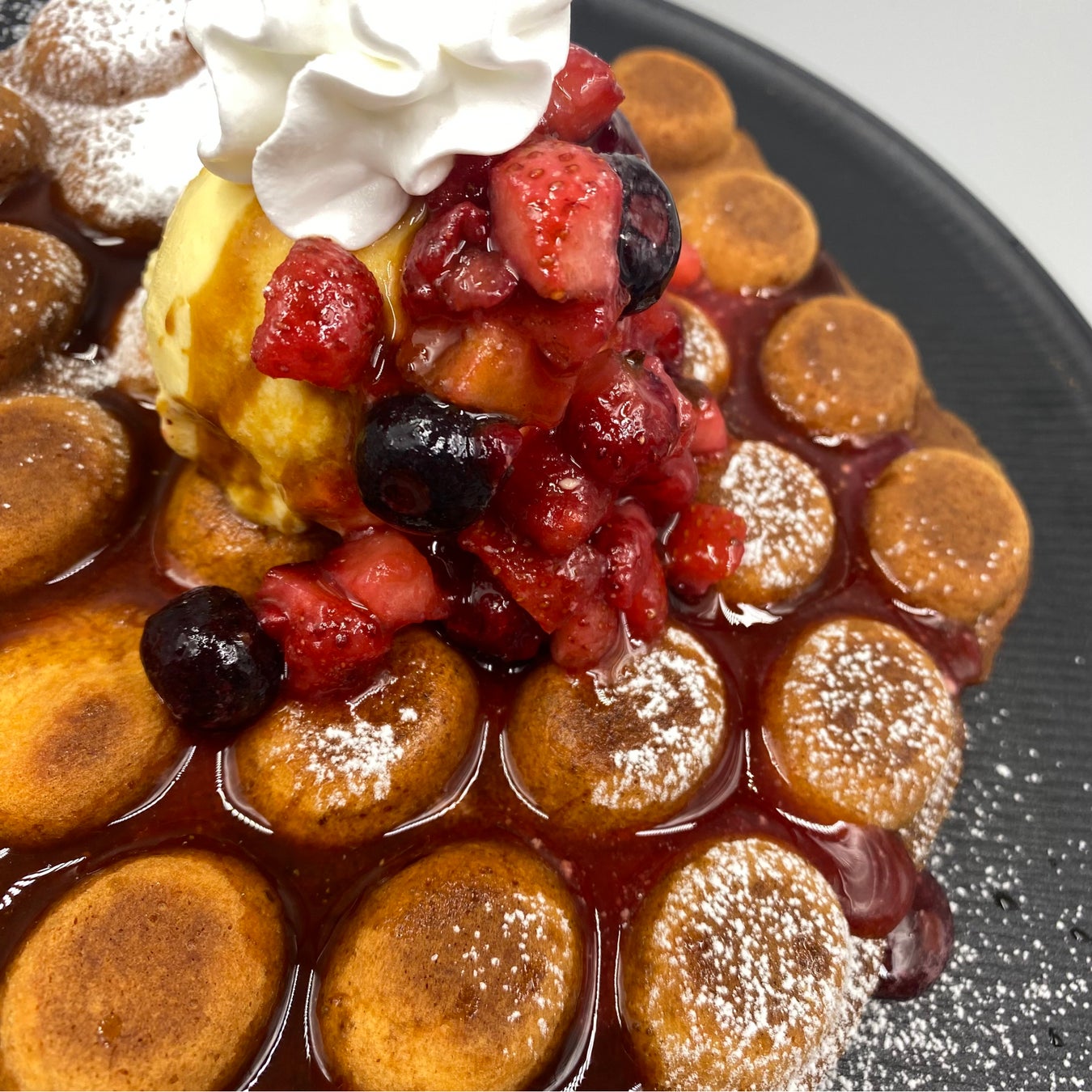 仁井田本家×TRANSIT GENERAL OFFICEコラボレーション第一弾!ベイクブランド「PUFFZ」の“シュークリーム”と「仁井田本家」の“酒粕”がコラボ!